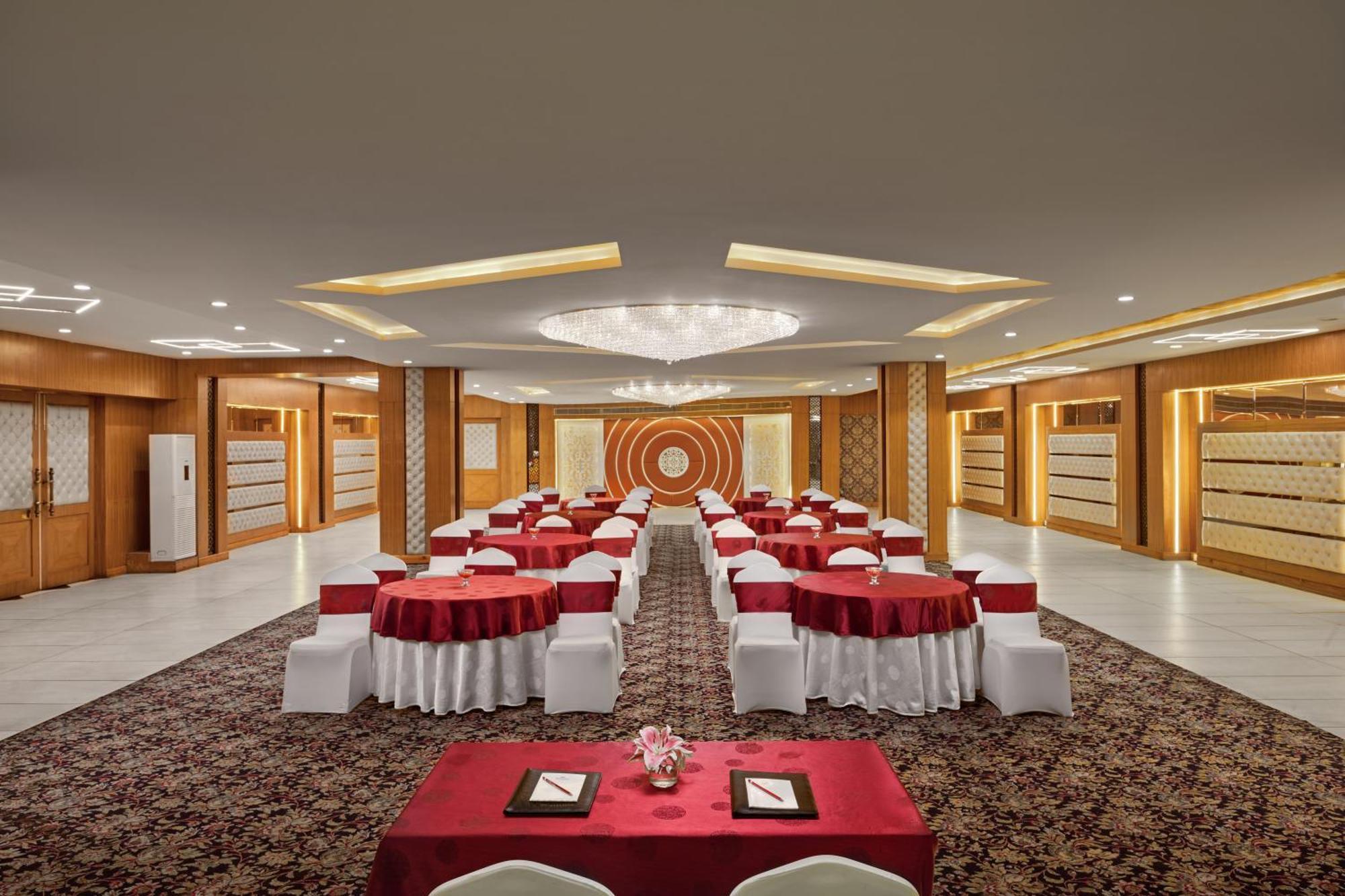 ホテル Deventure Shimla Hills Kandāghāt エクステリア 写真