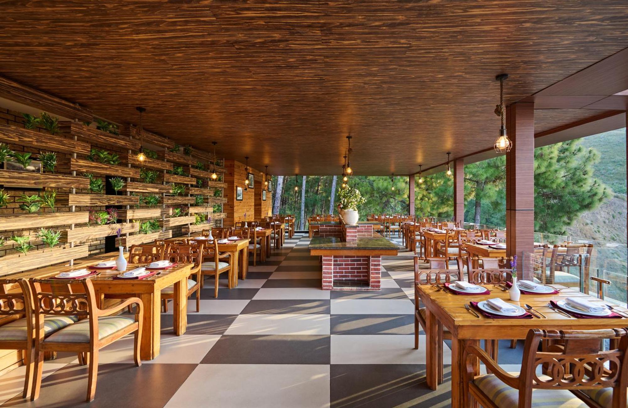 ホテル Deventure Shimla Hills Kandāghāt エクステリア 写真