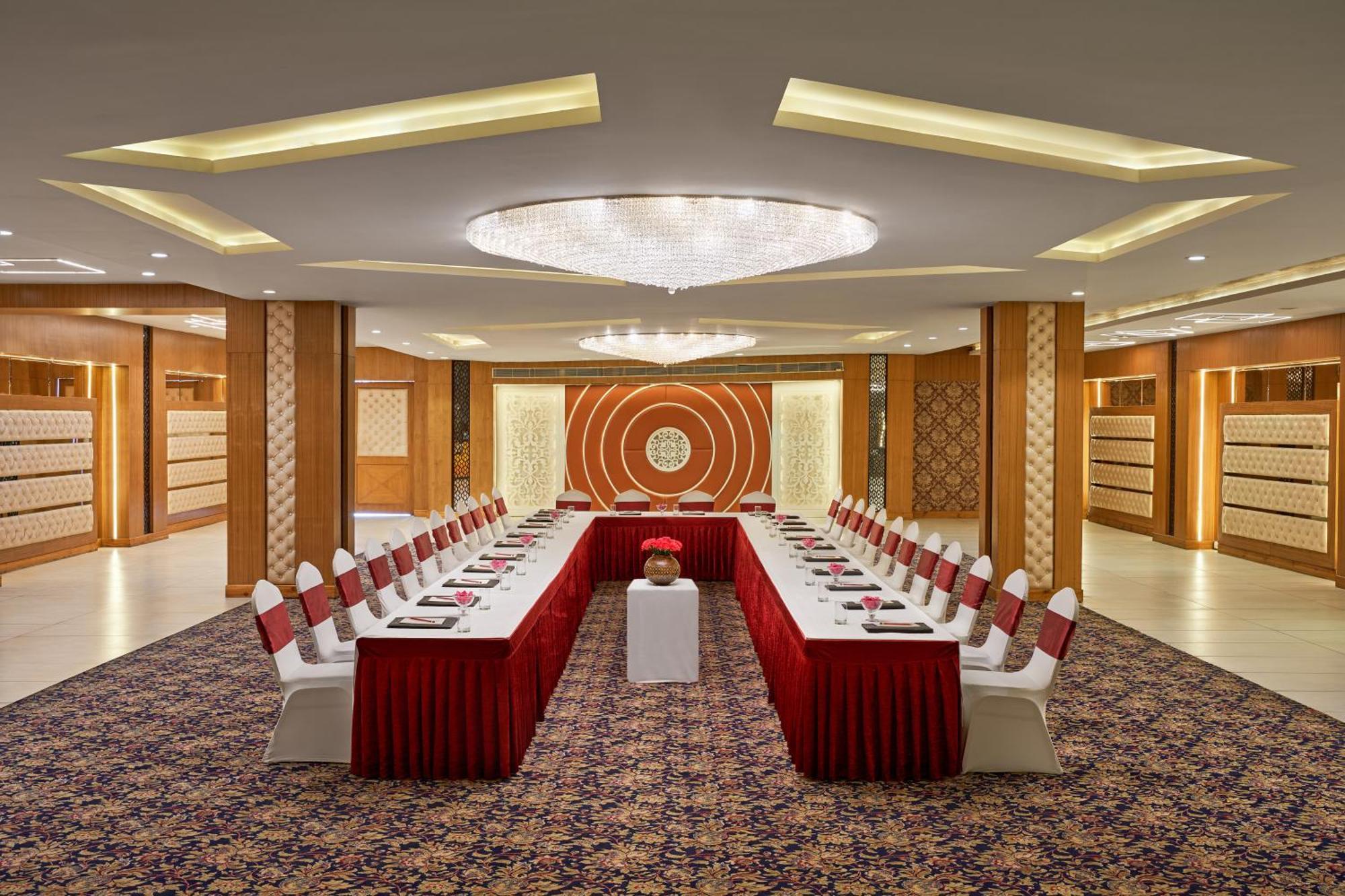 ホテル Deventure Shimla Hills Kandāghāt エクステリア 写真